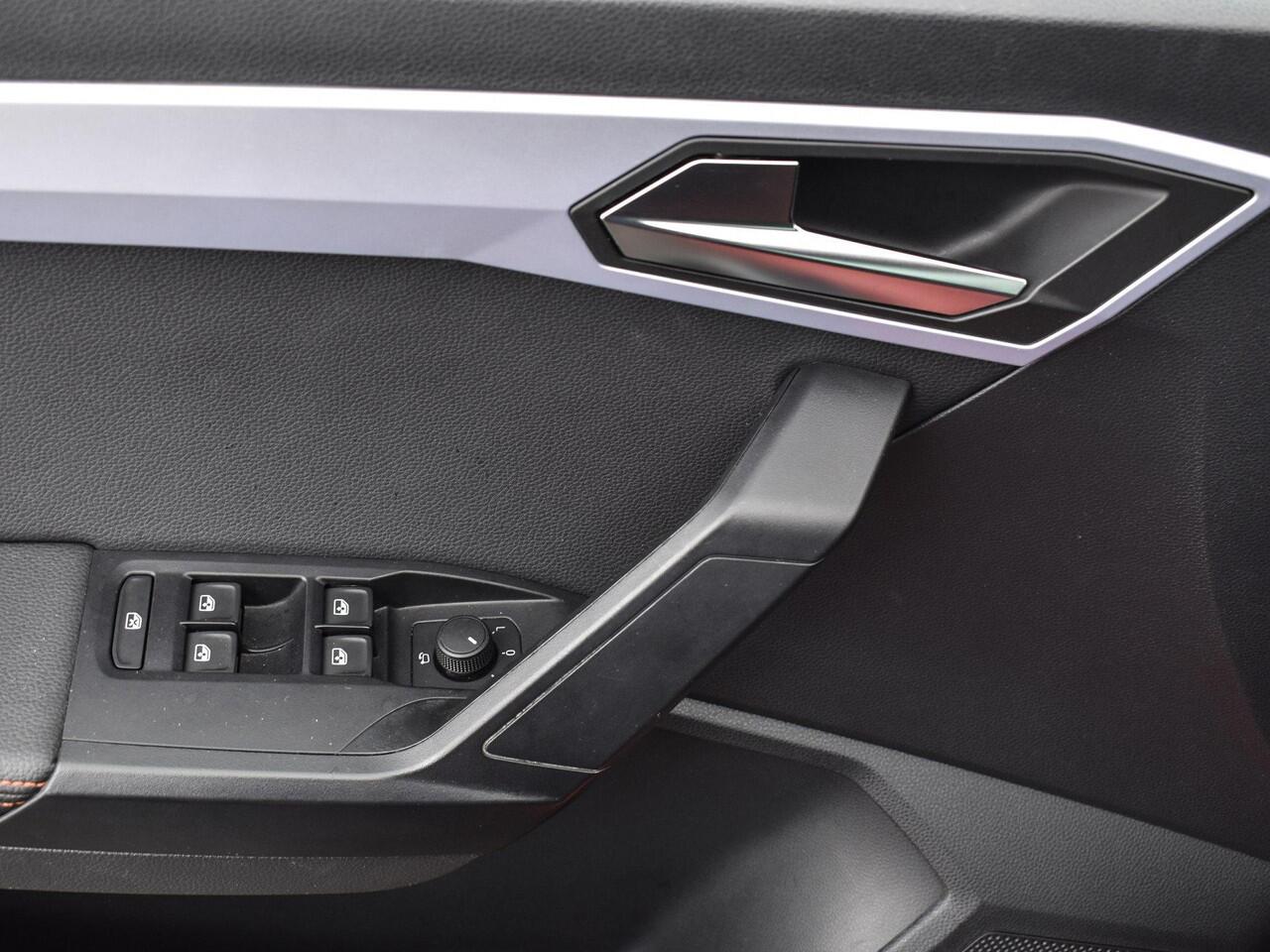 Seat IBIZA 1.0 TSI 110pk DSG FR Business Connect · Apple/Android Car Play · Camera · P-Sensoren · Stoelverwarming · Virtual Cockpit · 17'' Inch · Garantie t/m 04-07-2027 of 100.000km