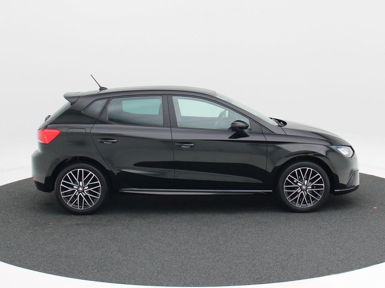 Seat IBIZA 1.0 EcoTSi 4.OH! Edition | Digitaal Dashboard | Stoelverwarming | CarPlay | Parkeersensoren | LED | 17 Inch | 23.914 Km!!