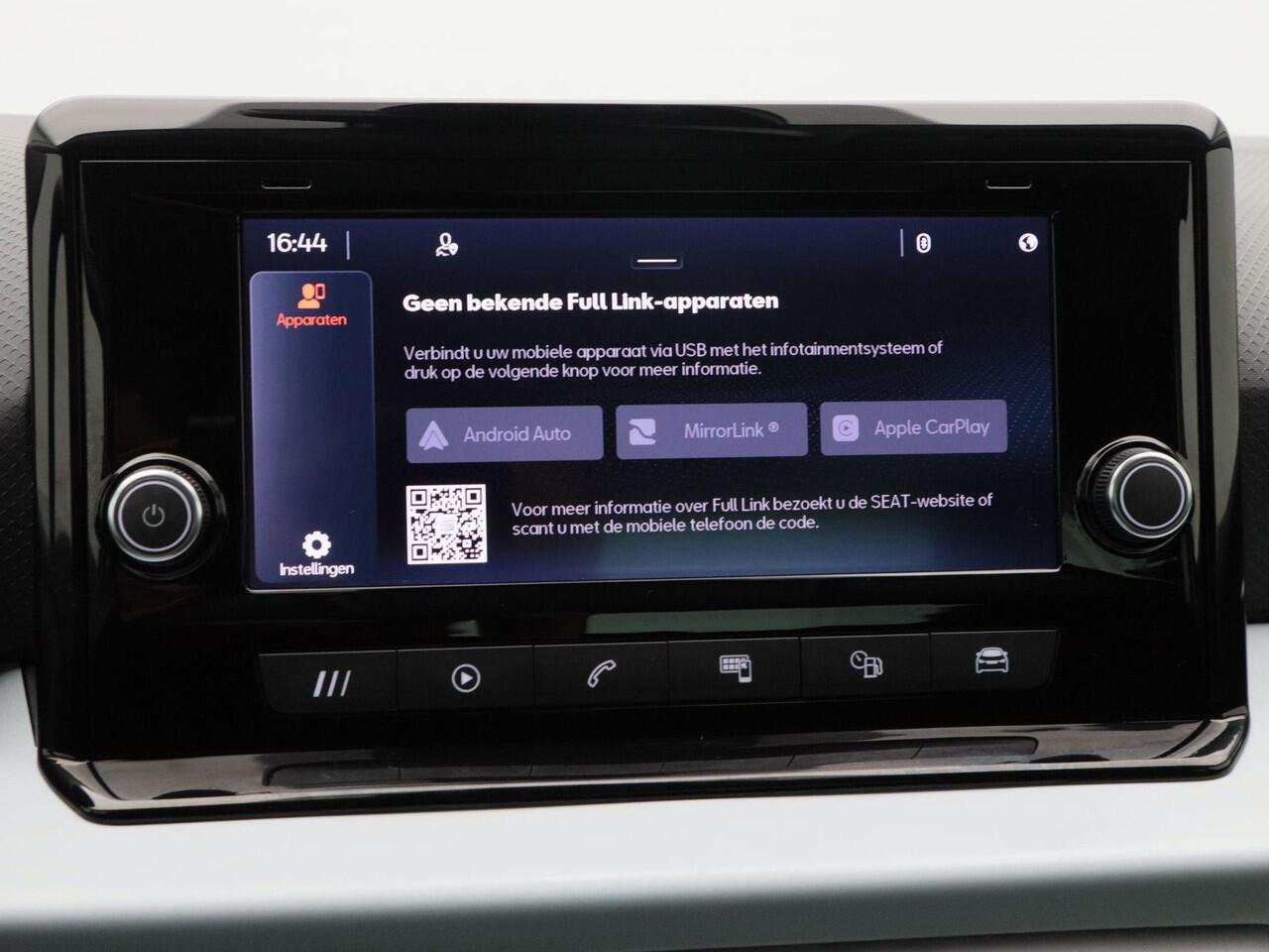 Seat IBIZA 1.0 EcoTSi 4.OH! Edition | Digitaal Dashboard | Stoelverwarming | CarPlay | Parkeersensoren | LED | 17 Inch | 23.914 Km!!