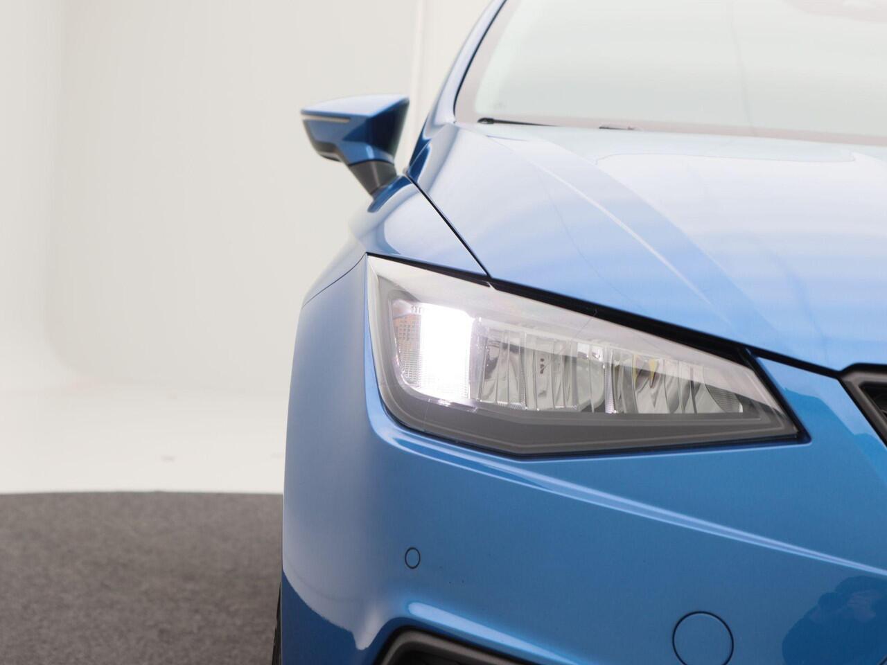 Seat IBIZA 1.0 TSI Style Business Connect | Digitaal Dashboard | Adaptive Cruise | Stoelverwarming | Navigatie | CarPlay | Sensoren | 15 Inch | 66.799 Km!!