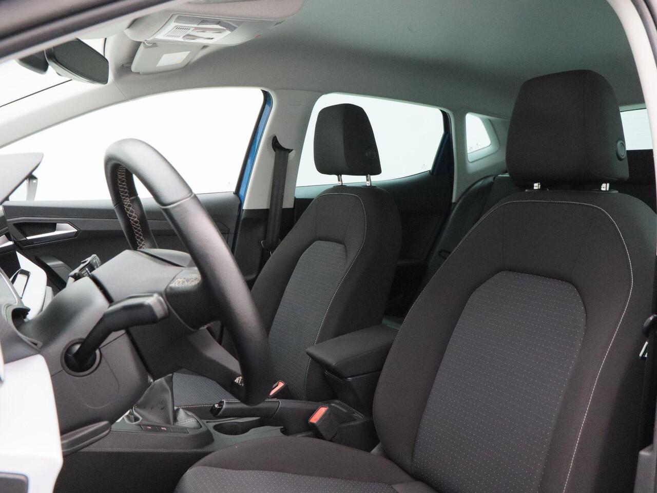 Seat IBIZA 1.0 TSI Style Business Connect | Digitaal Dashboard | Adaptive Cruise | Stoelverwarming | Navigatie | CarPlay | Sensoren | 15 Inch | 66.799 Km!!