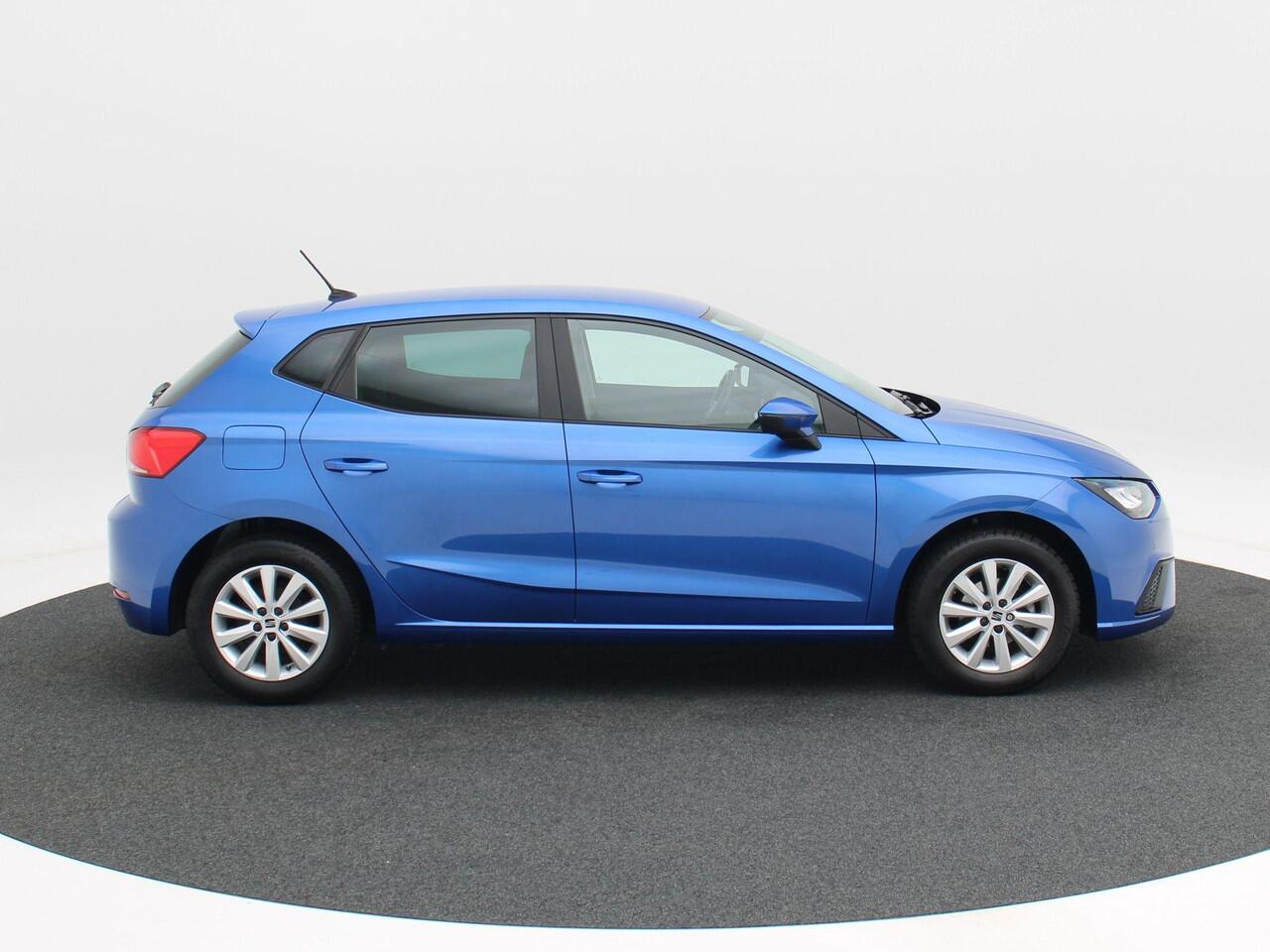 Seat IBIZA 1.0 TSI Style Business Connect | Digitaal Dashboard | Adaptive Cruise | Stoelverwarming | Navigatie | CarPlay | Sensoren | 15 Inch | 66.799 Km!!