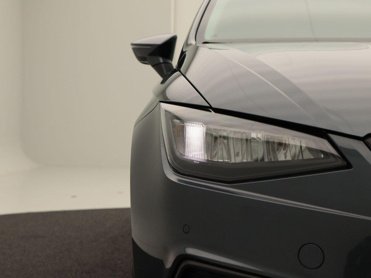 Seat IBIZA 1.0 TSi Style Business Connect | Cruise | Climate | CarPlay | Stoelverwarming | Parkeersensoren | 81.202 Km!!