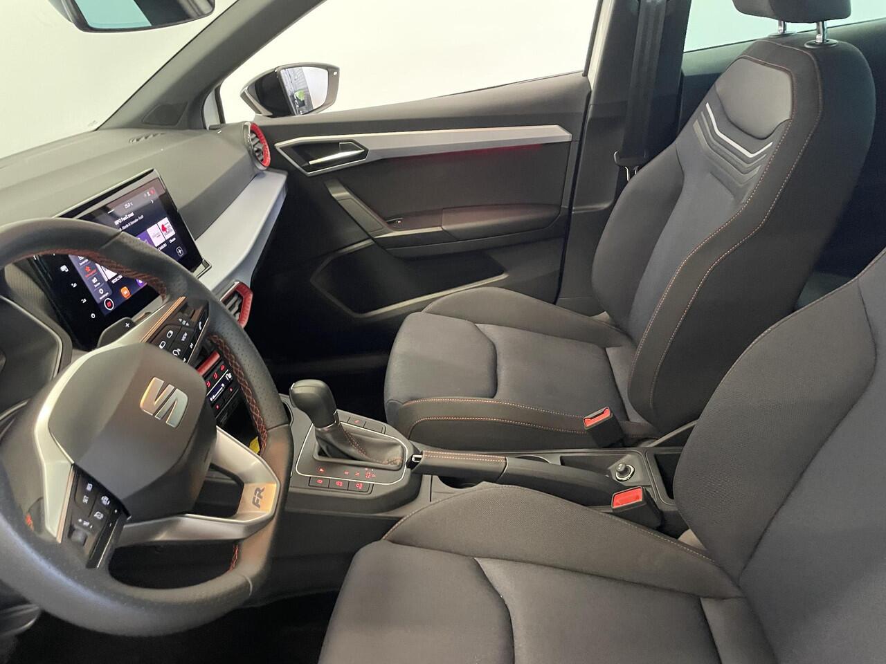 Seat IBIZA 1.0 110pk TSI DSG FR | Climate control | Cruise control | LED | Voorstoelen verwarmd | Parkeersensoren | Navigatie | Apple Carplay/ Android Auto |