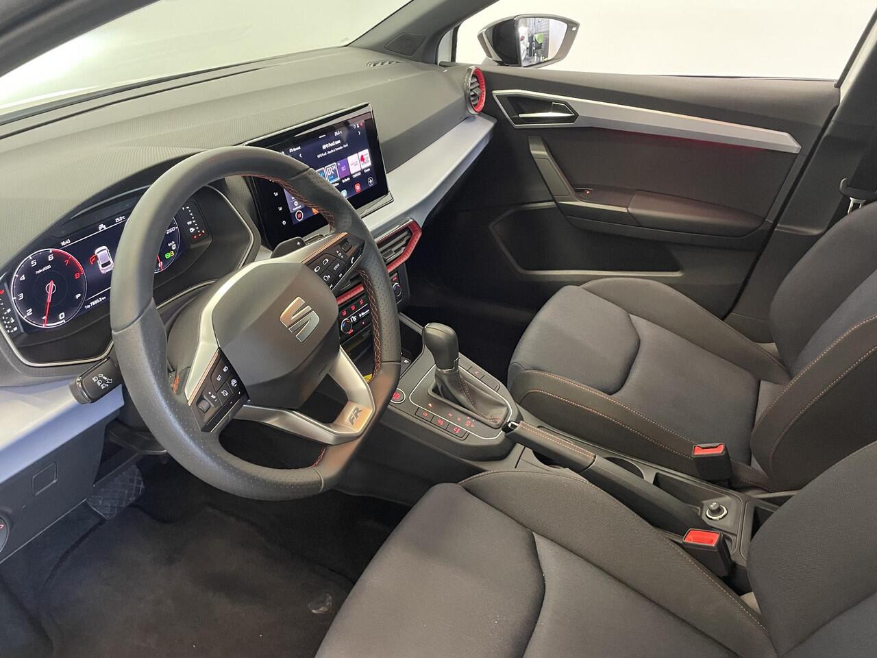 Seat IBIZA 1.0 110pk TSI DSG FR | Climate control | Cruise control | LED | Voorstoelen verwarmd | Parkeersensoren | Navigatie | Apple Carplay/ Android Auto |