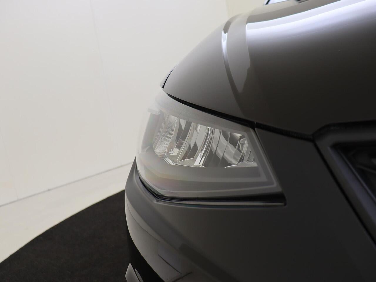 Seat IBIZA 1.0 EcoTSI Style Business Connect | CarPlay | Digital cockpit | Cruise control | Climate control | Elektrisch inklapbare buitenspiegels | Parkeersensoren achter |