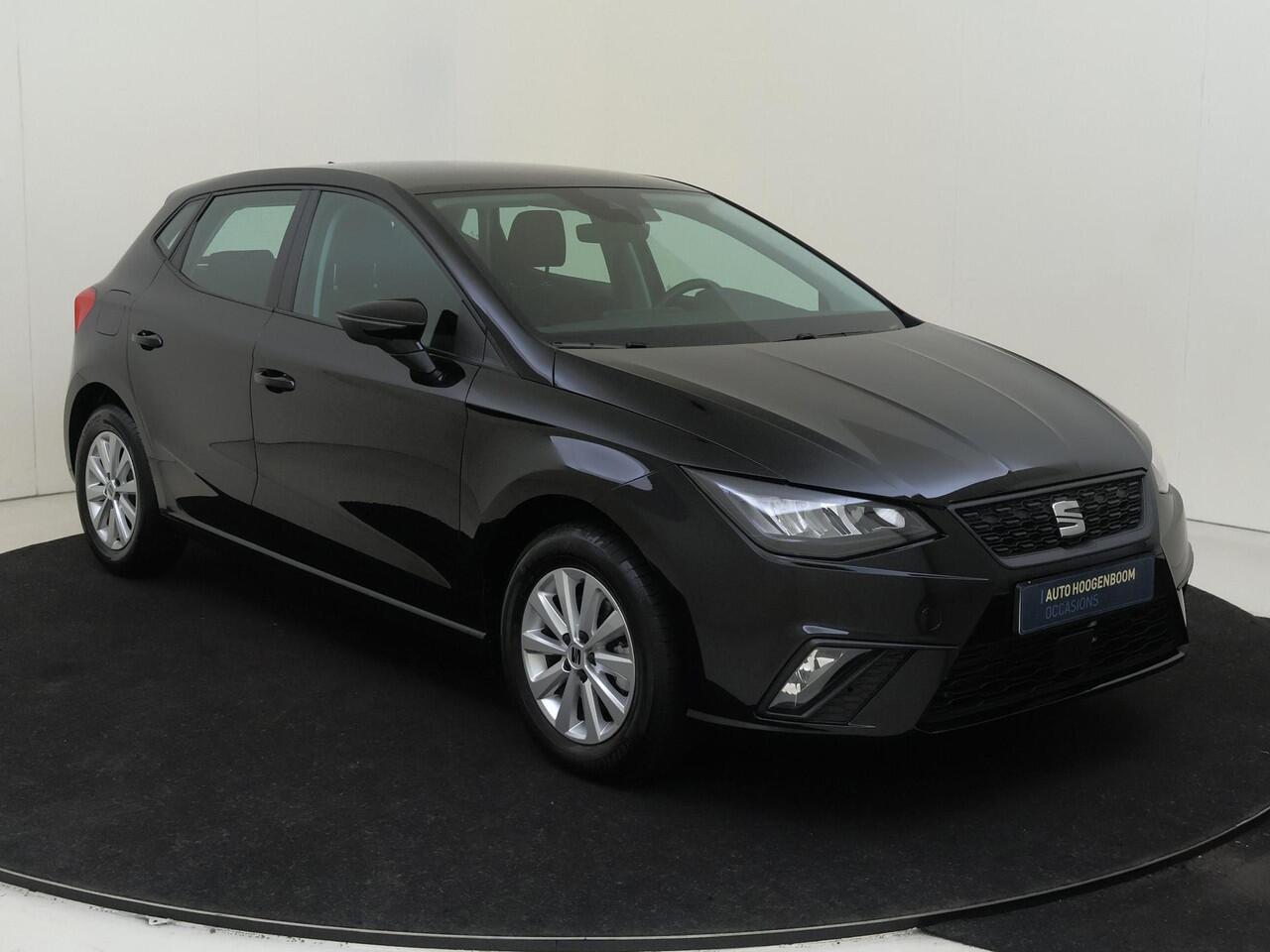 Seat IBIZA 1.0 EcoTSI Style Business Connect | CarPlay | Digital cockpit | Cruise control | Climate control | Elektrisch inklapbare buitenspiegels | Parkeersensoren achter |