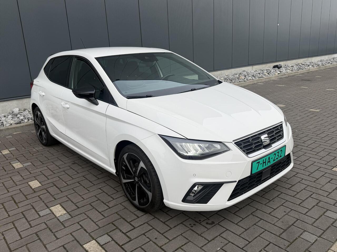 Seat IBIZA 1.0 EcoTSI FR Business Connect | Automaat | Camera | ACC | Carplay en meer!