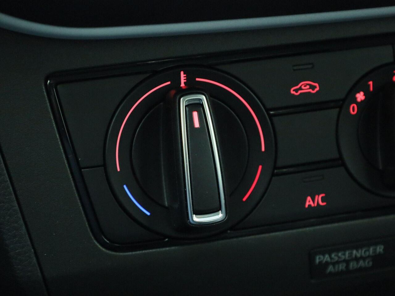 Seat IBIZA 1.0 EcoTSI/95PK Style · Apple/Android Car Play · Parkeersensoren · Lane assist · Garantie t/m 23-04-2028 of 100000km