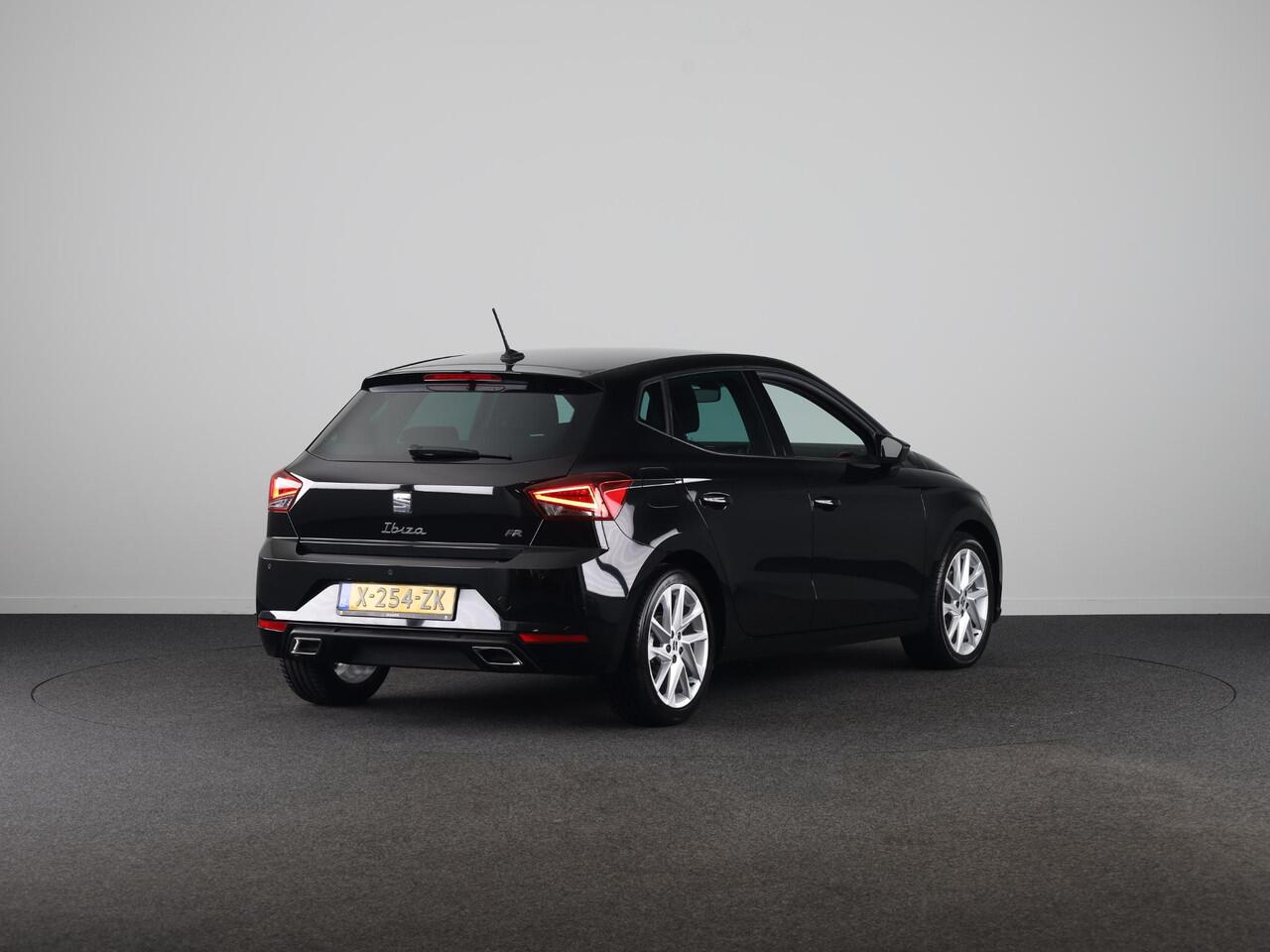 Seat IBIZA 1.0 EcoTSI FR 115 pk Automaat (DSG) | Verlengde garantie | Navigatie via App | Parkeersensoren | LED koplampen |