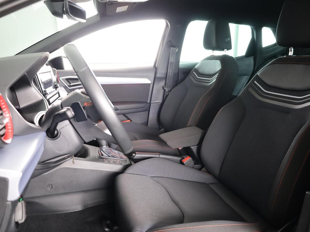Seat IBIZA 1.0 EcoTSI FR 115 pk Automaat (DSG) | Verlengde garantie | Navigatie via App | Parkeersensoren | LED koplampen |
