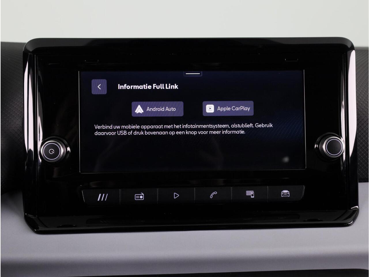 Seat IBIZA 1.0 EcoTSI Style Plus 95pk | Navigatie via App | Lichtmetalen velgen | Cruise controle