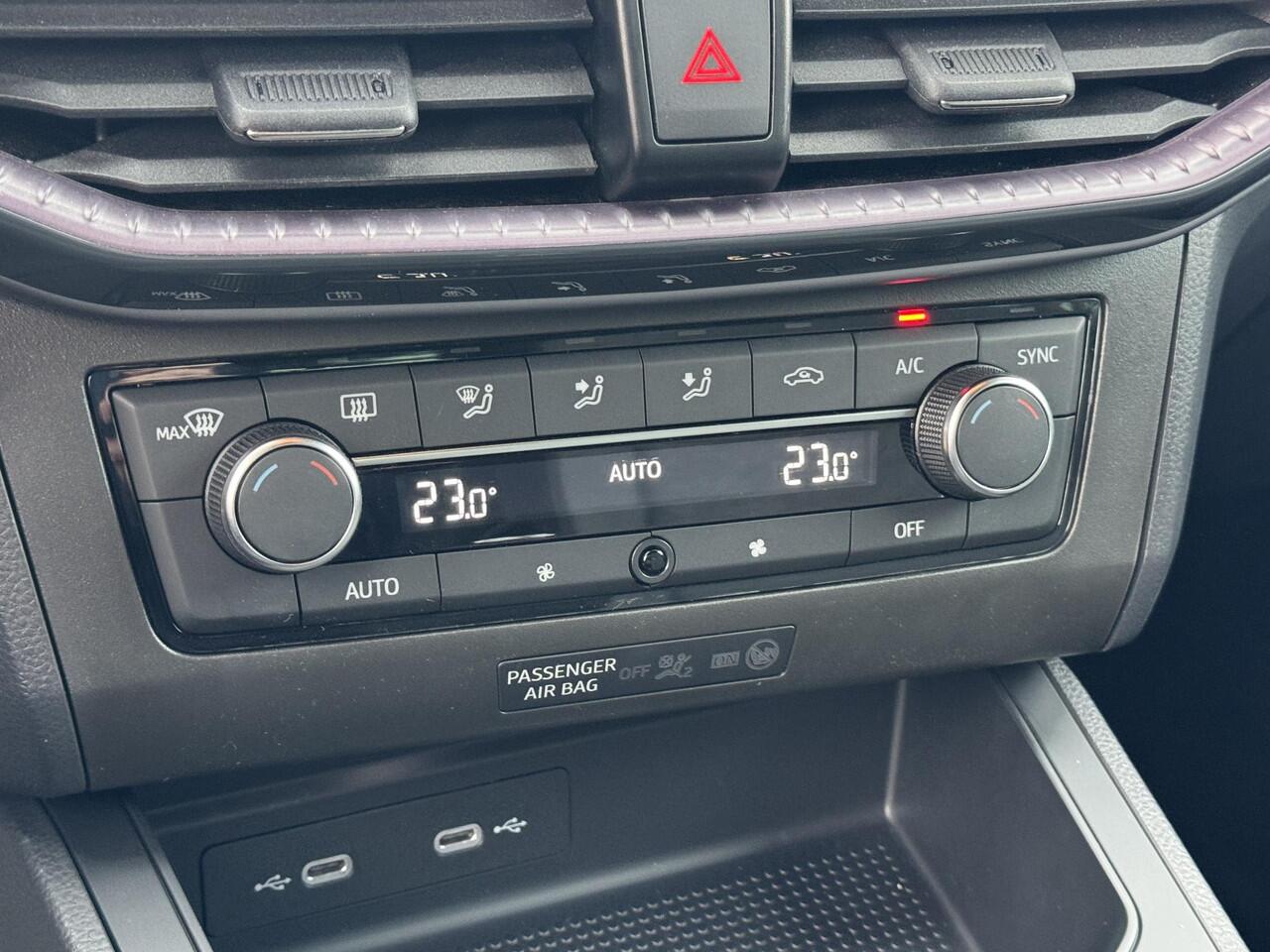 Seat IBIZA 1.0TSI Xcellence 115pk | Xenon | Camera | PDC | App-Navi| 16LM