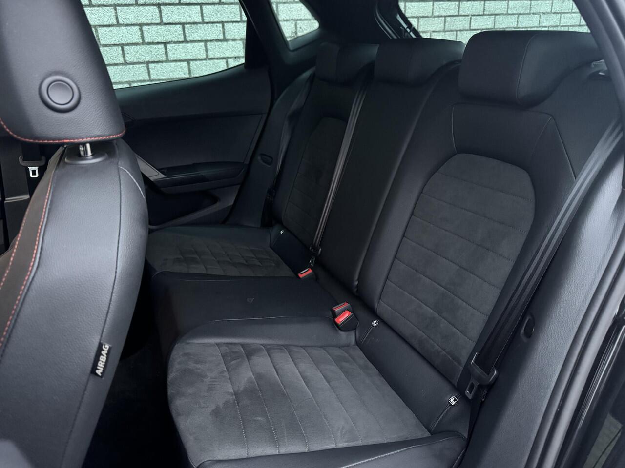 Seat IBIZA 1.0 EcoTSI FR Business Connect | Stoelverwarming | Achteruitrijcamera | Apple CarPlay / Android Auto | Adaptive Cruise Control |