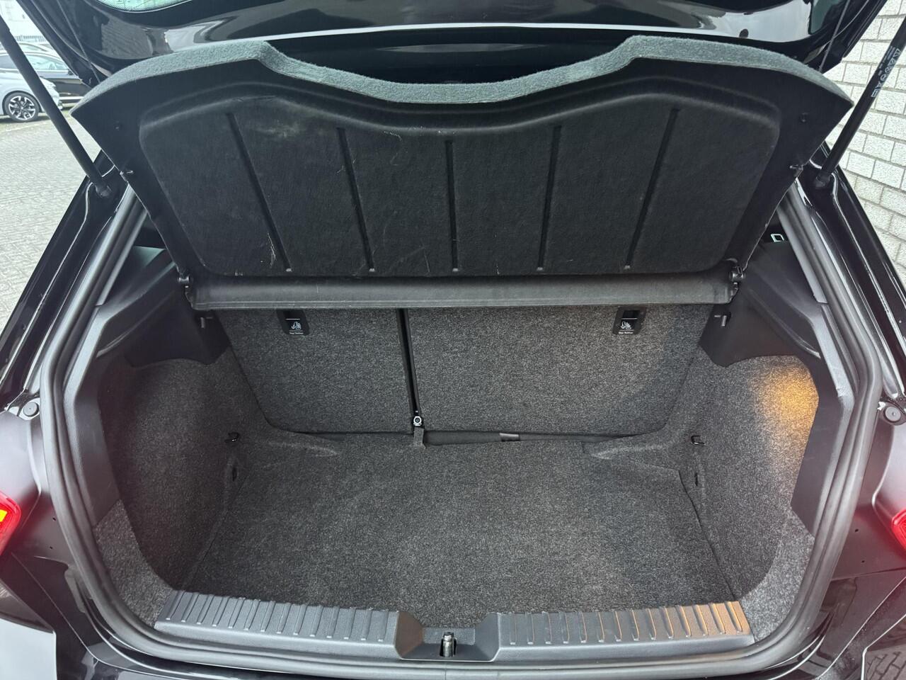 Seat IBIZA 1.0 EcoTSI FR Business Connect | Stoelverwarming | Achteruitrijcamera | Apple CarPlay / Android Auto | Adaptive Cruise Control |