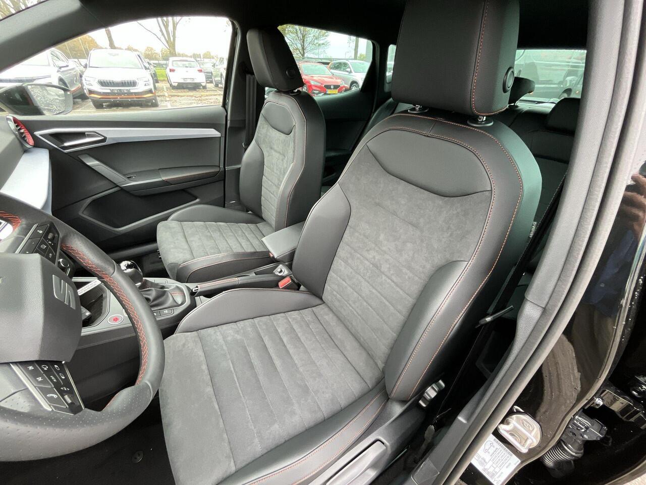 Seat IBIZA FR Business Connect 1.0 EcoTSI 70 kW / 95 PK Hatch | 5 versn. handgeschakeld | Herwaardering! | Privatelease 410,- Per maand!