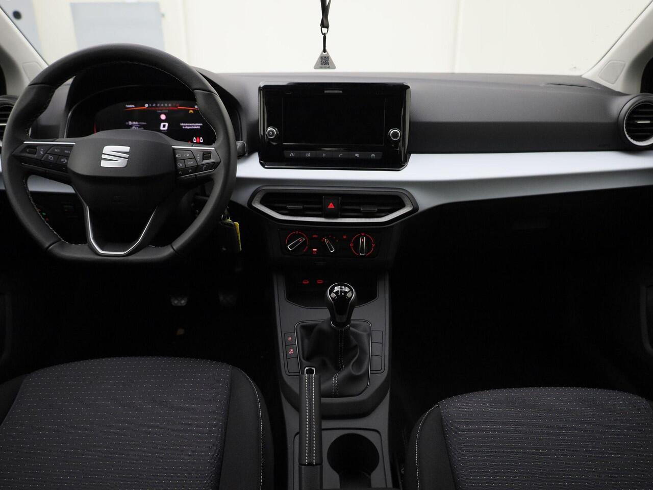 Seat IBIZA Style 1.0 EcoTSI 70 kW / 95 PK Hatchback 5 deurs 5 versn. handbak | Trekhaakvoorbereiding | HERWAARDERING! | Privatelease 340,- |