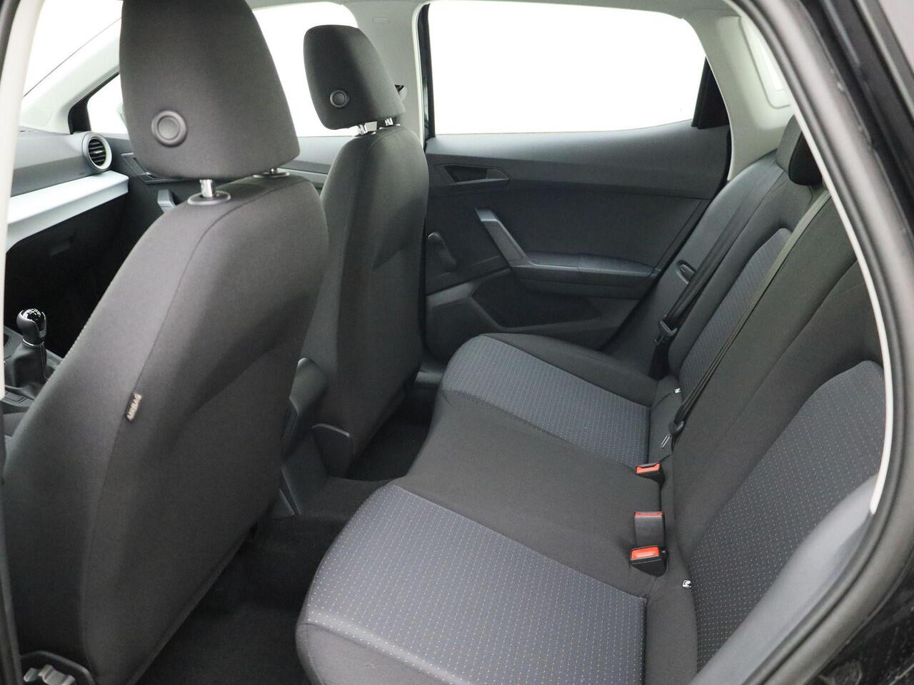 Seat IBIZA Style 1.0 EcoTSI 70 kW / 95 PK Hatchback 5 deurs 5 versn. handbak | Trekhaakvoorbereiding | HERWAARDERING! | Privatelease 340,- |