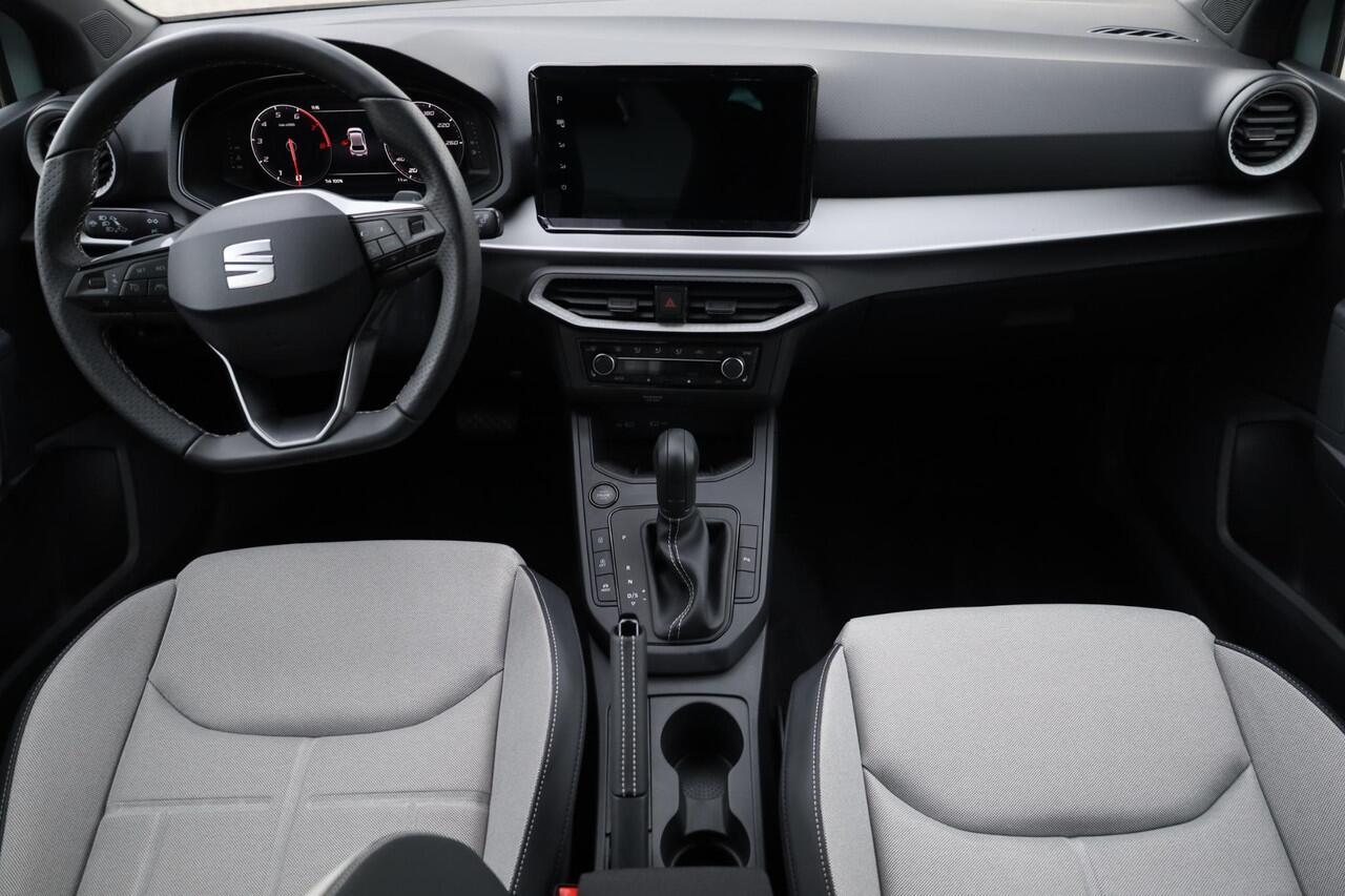 Seat IBIZA 1.0 EcoTSI FR Business Connect 115PK / 85kW, Achteruitrijcamera, Apple Carplay & Android Auto, verwarmbare voorstoelen, Keyless Entry, dodehoekdetectie, full LED koplampen, navigatie, draadloos telefoon laden, groot digitaal instrumentenpaneel (Virtual Co