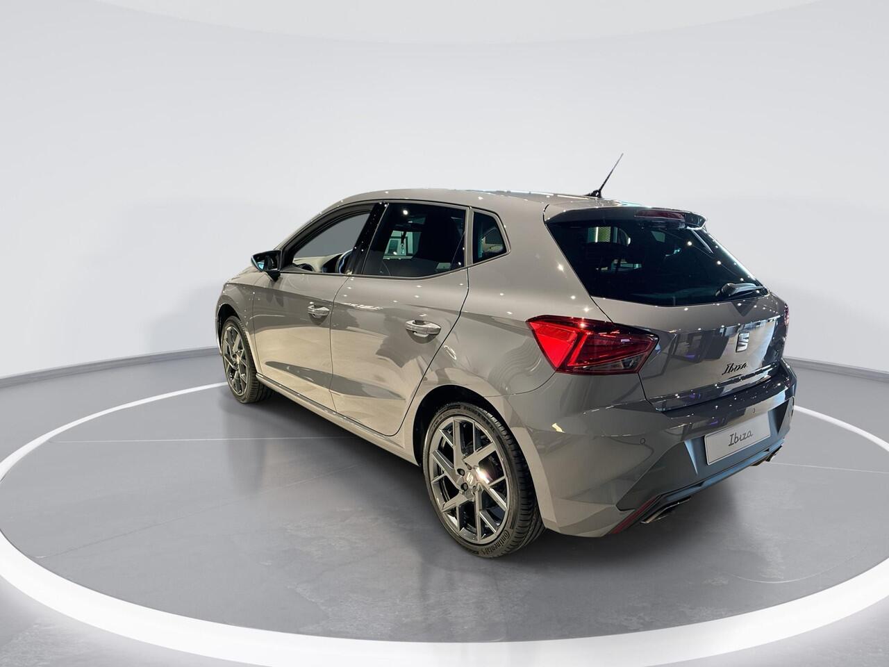 Seat IBIZA FR Business Connect 1.0 70 kW / 95 pk EcoTSI Hatch 5 deurs | 5 versn. Hand | inruilpremie 2000,-