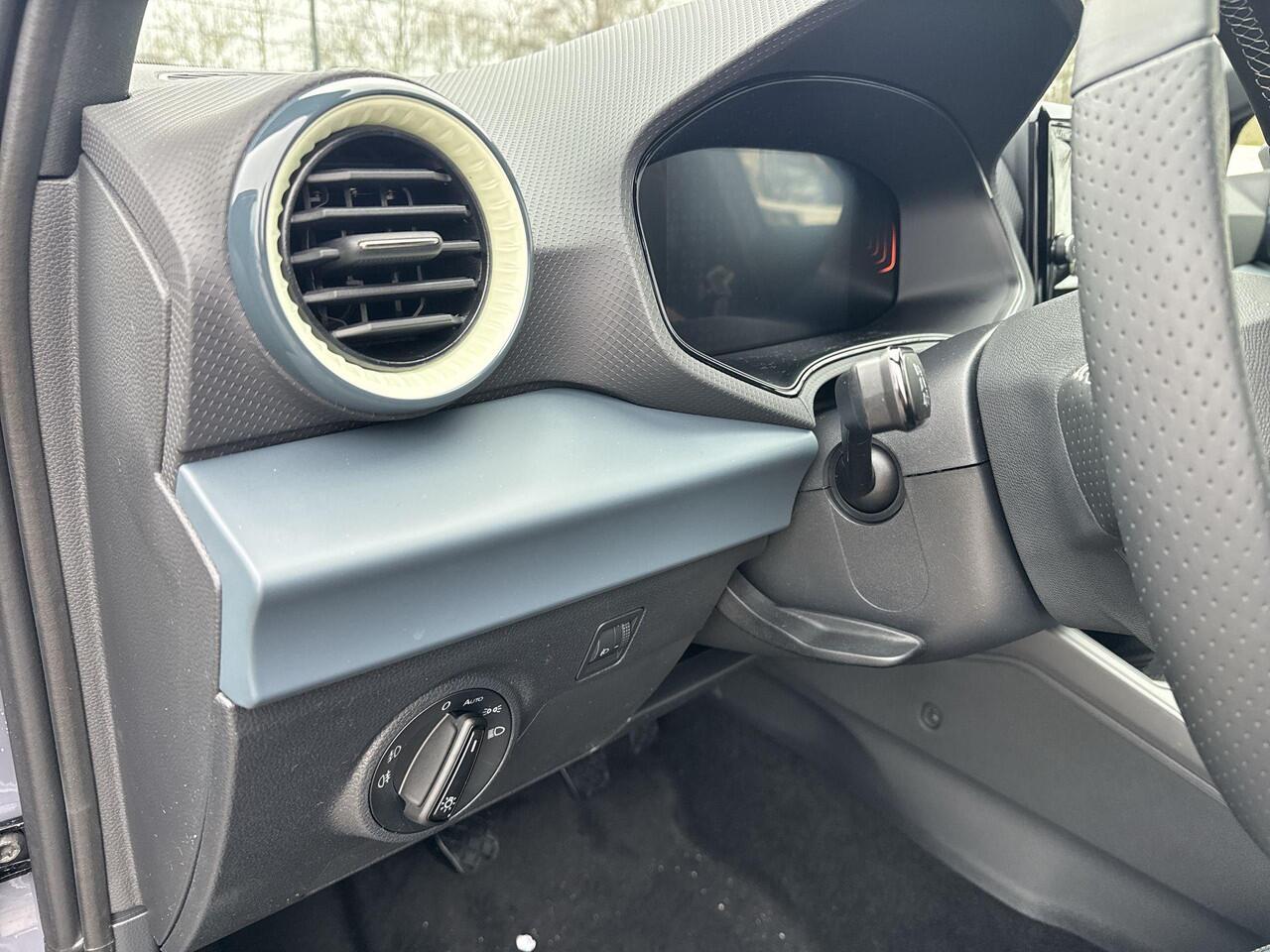 Seat IBIZA Style 1.0 EcoTSI 70 kW / 95 PK Hatchback 5 deurs 5 | Graphite Grey | 3000,- inruilpremie