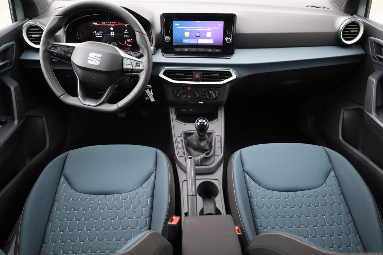 Seat IBIZA 1.0 EcoTSI Style Plus 95PK / 70kW, Apple Carplay & Android Auto, adaptive cruise control (ACC), draadloos telefoon laden, full LED koplampen, grootlichtassistent, volledig digitaal instrumentenpaneel, parkeersensoren achter, 15'' LMV 'Design'