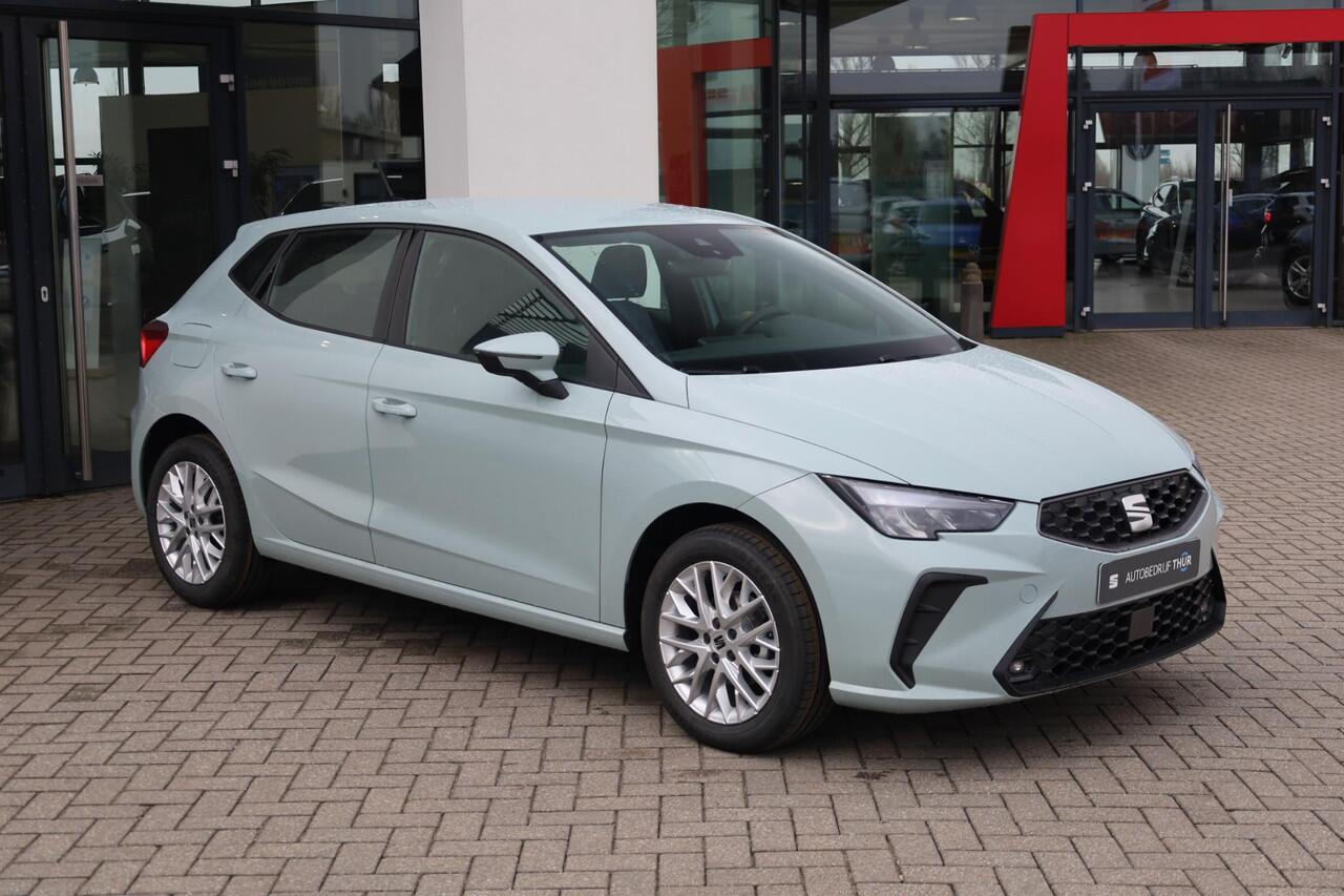 Seat IBIZA 1.0 EcoTSI Style Plus 95PK / 70kW, Apple Carplay & Android Auto, adaptive cruise control (ACC), draadloos telefoon laden, full LED koplampen, grootlichtassistent, volledig digitaal instrumentenpaneel, parkeersensoren achter, 15'' LMV 'Design'