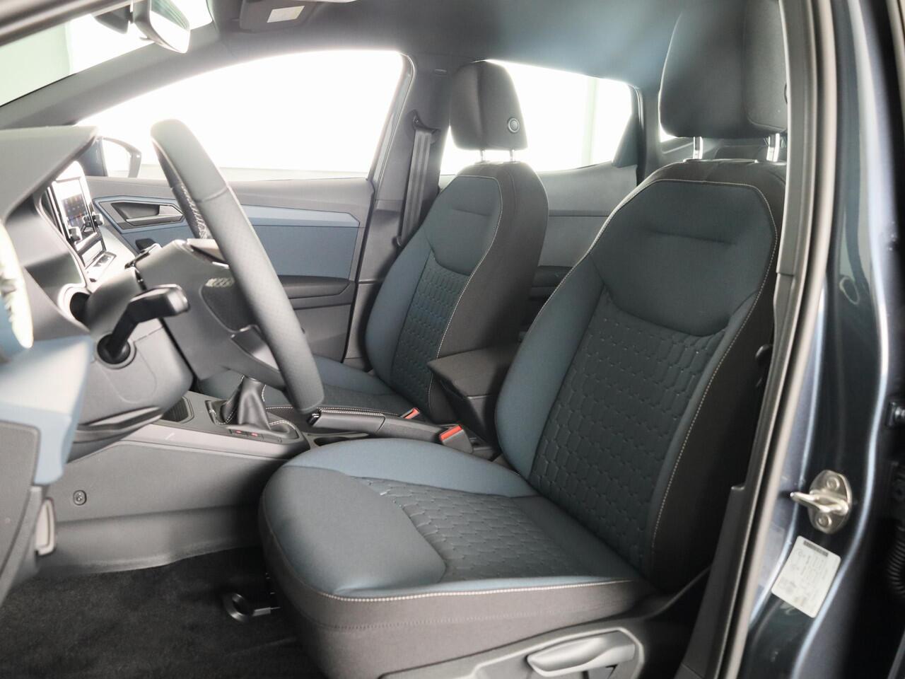 Seat IBIZA Style Plus 1.0 EcoTSI 95PK | Magnetic Tech Metallic | Park Assist | Apple Carplay | Cruise control