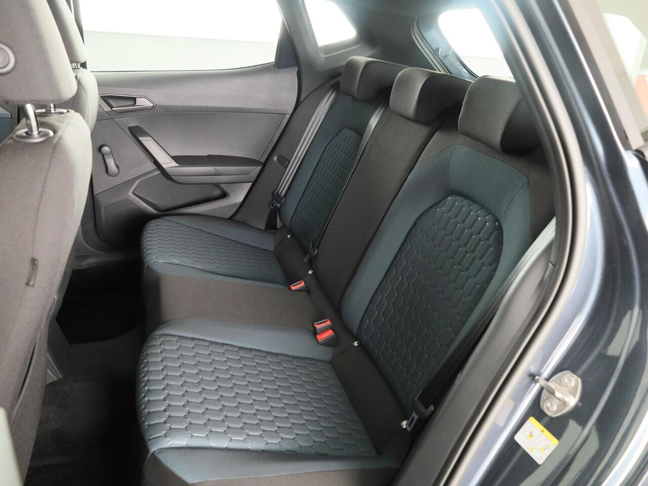 Seat IBIZA Style 1.0 EcoTSI 95PK | Magnetic Tech Metallic | Park Assist | Apple Carplay | Cruise control