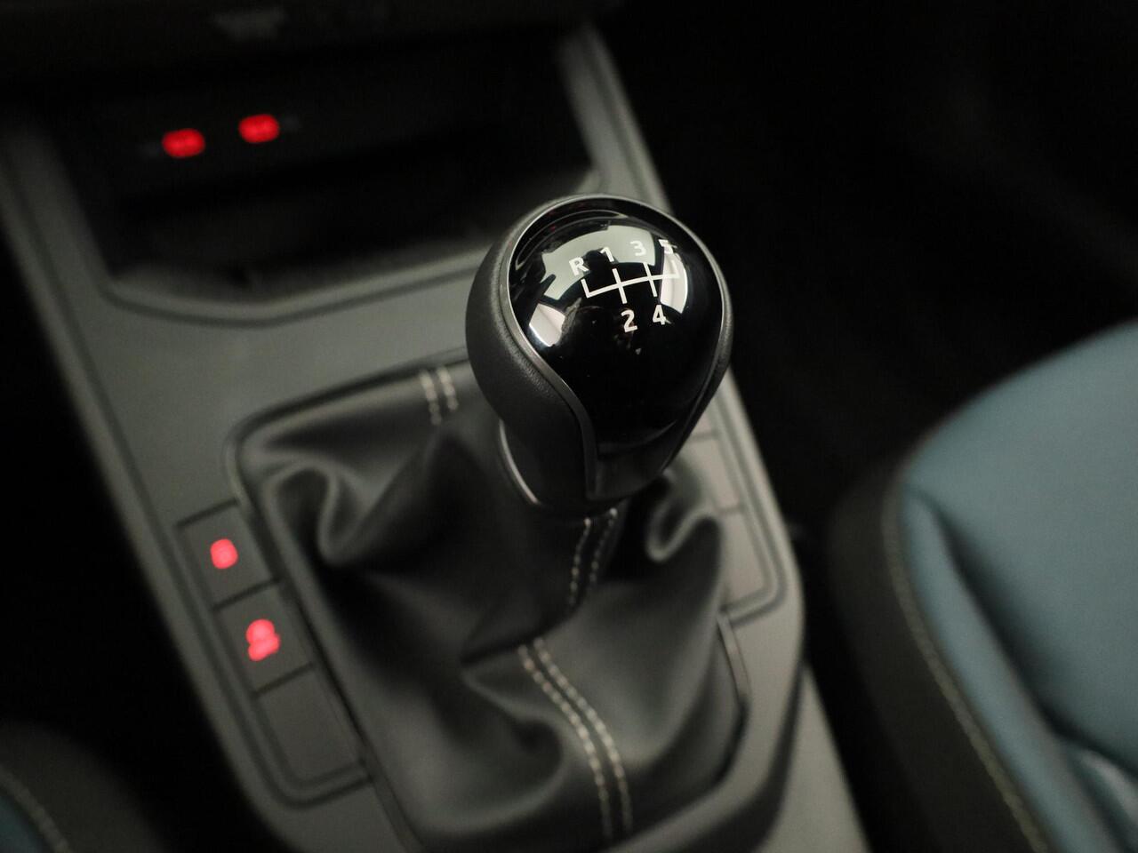 Seat IBIZA Style 1.0 EcoTSI 95 PK | Premium Lak 'Graphene Grey' | Apple Carplay | Park Assist | Cruise Control