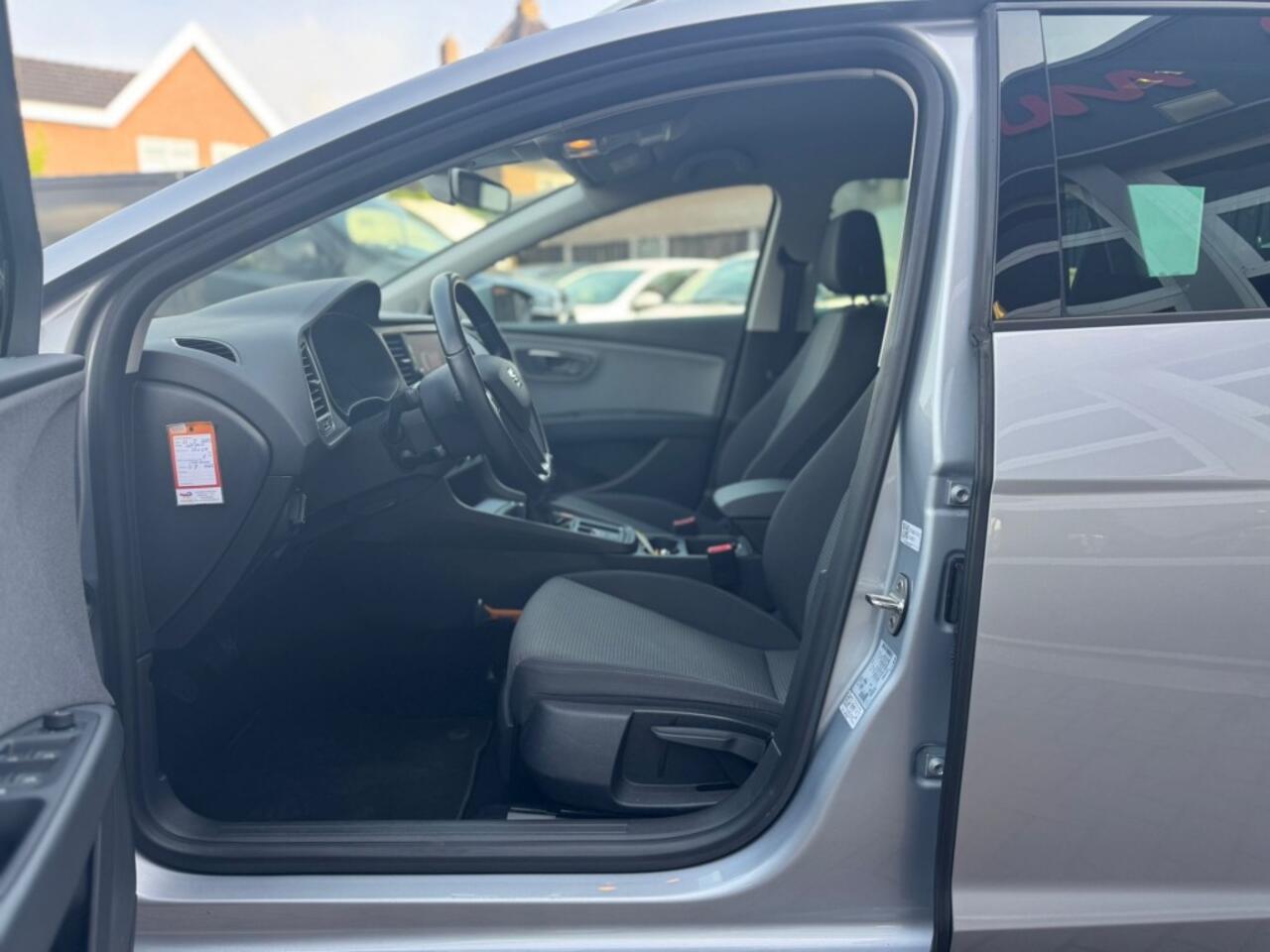 Seat LEON ST 1.0 ECOTSI STYLE BUSINESS INTENSE / NAVI / CRUISE /