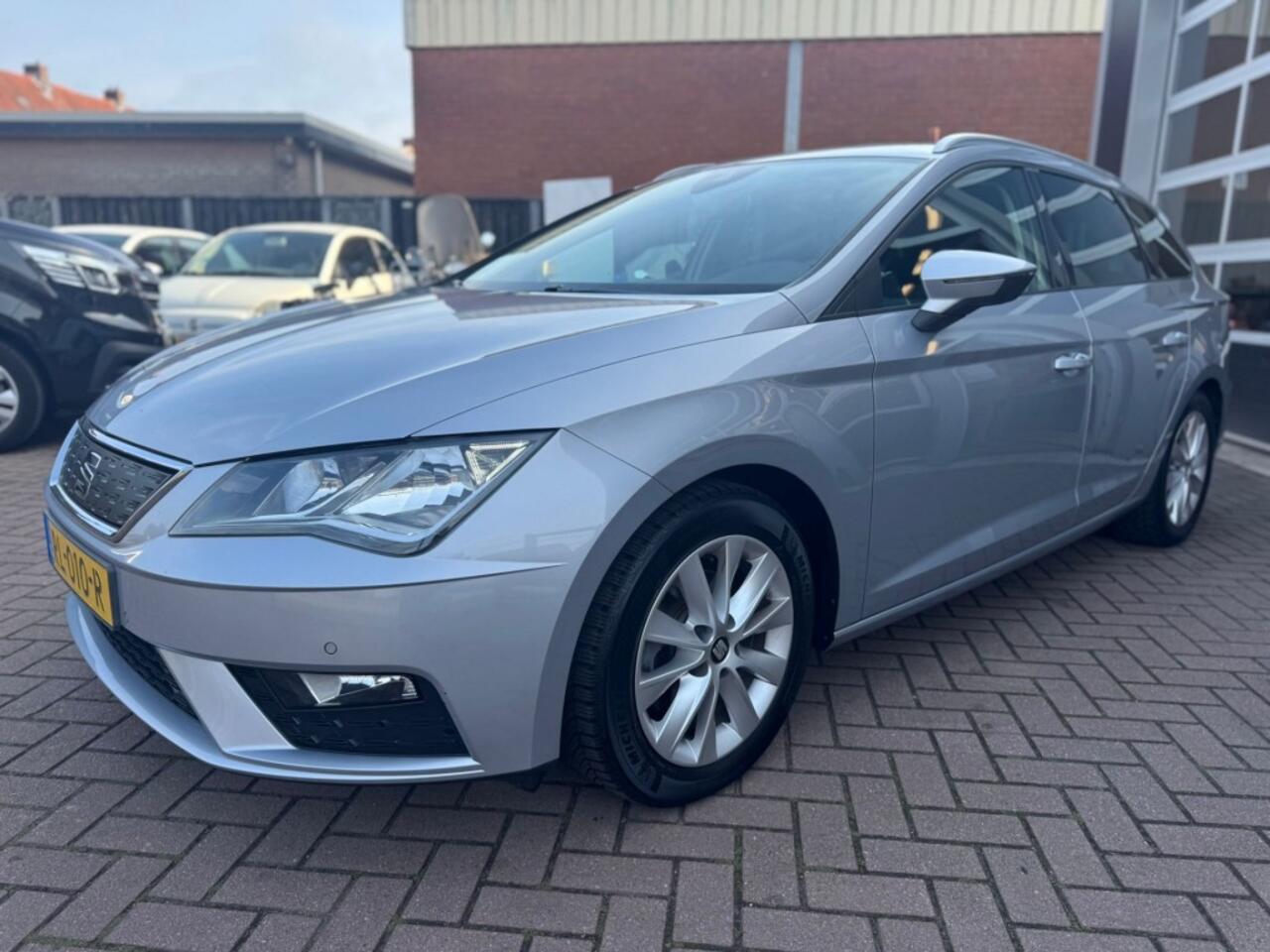 Seat LEON ST 1.0 ECOTSI STYLE BUSINESS INTENSE / NAVI / CRUISE /