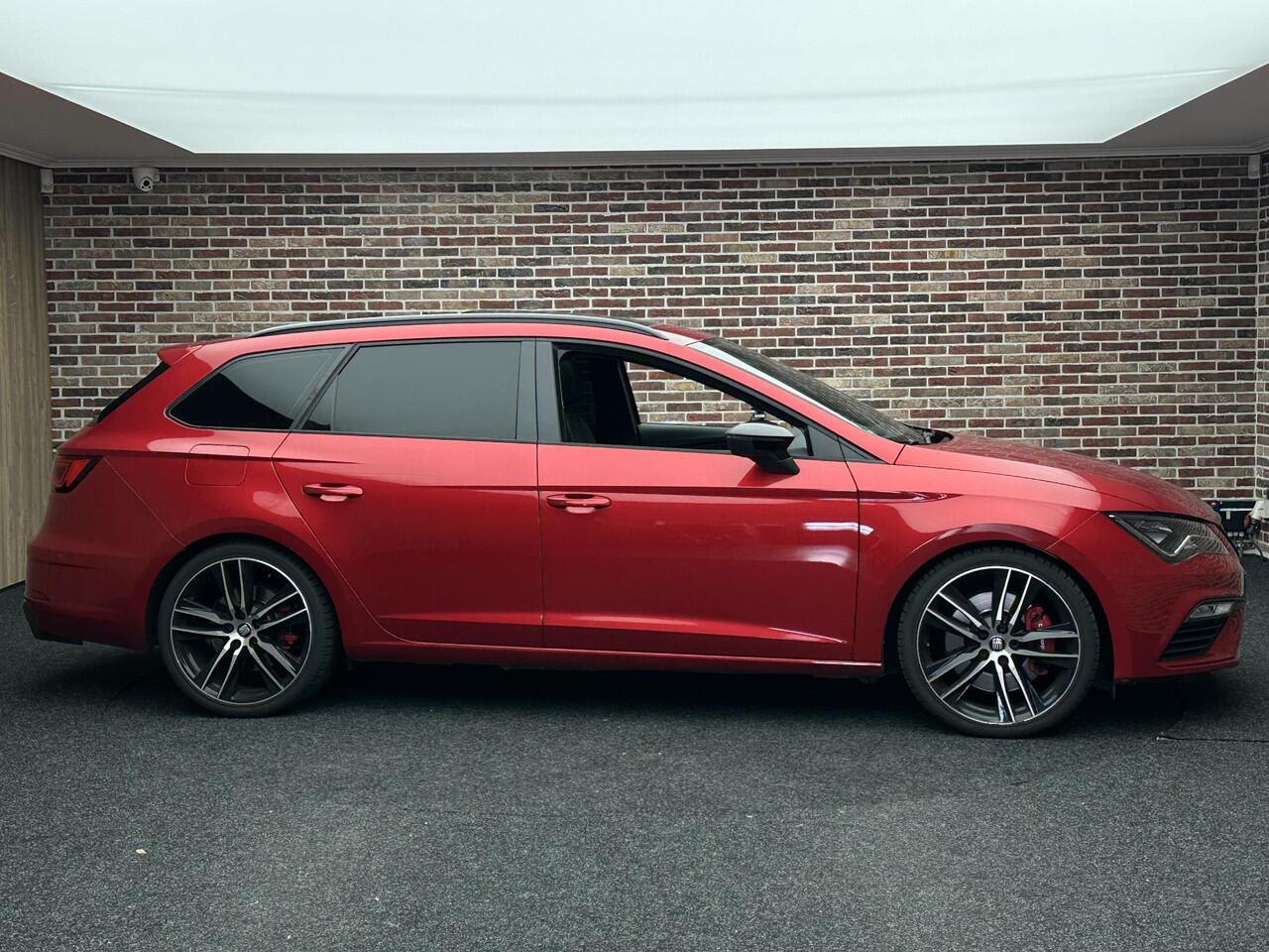 Seat LEON ST 2.0 TSI 4DRIVE CUPRA 300 Panorama 4Drive Elek Stoel