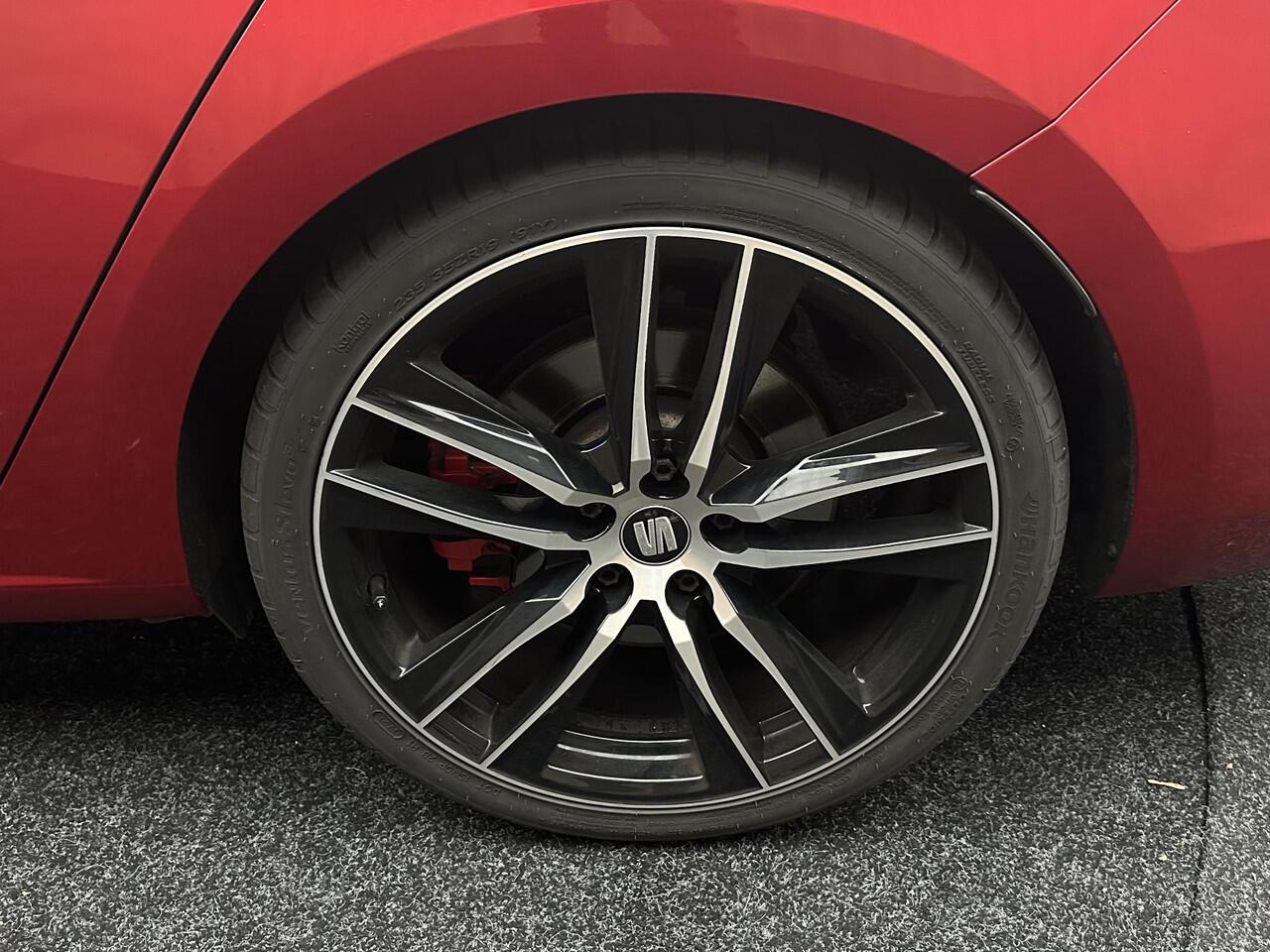 Seat LEON ST 2.0 TSI 4DRIVE CUPRA 300 Panorama 4Drive Elek Stoel