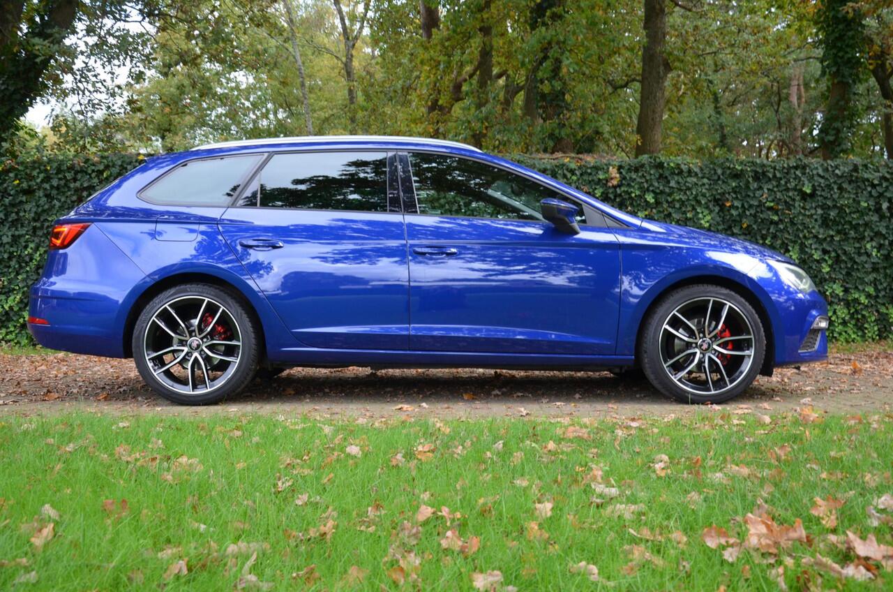 Seat LEON ST 1.4 EcoTSI FR Business Intense Automaat/Navi/Pdc/Ecc/Led/Trekhaak/Apple Carplay/Android Auto/Cr-Controle/18-Inch Lmv/Privacy-Glass