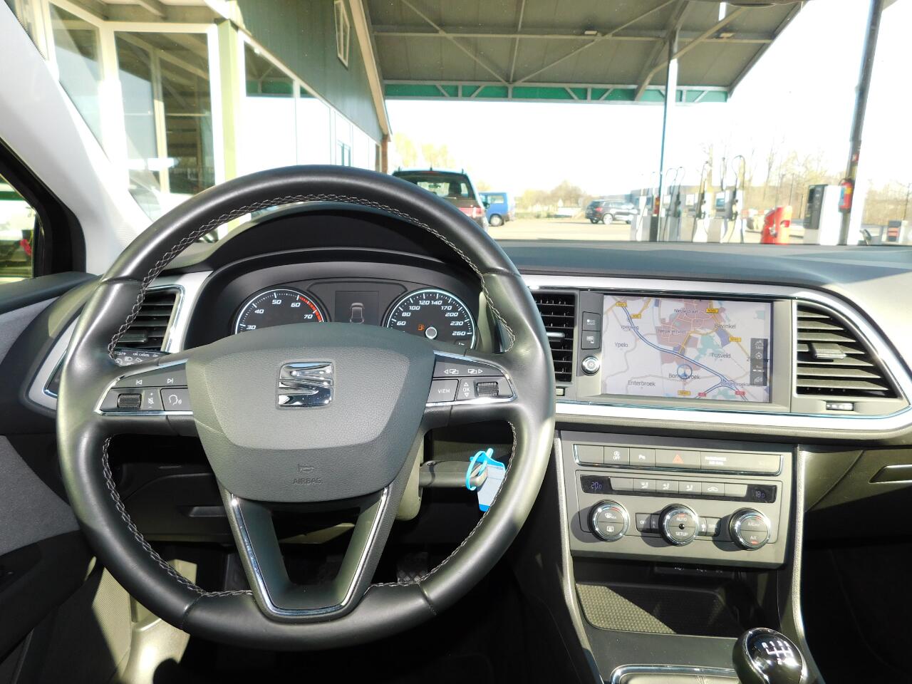 Seat LEON 1.0TSI 116PK STYLE INTENSE! All-in Prijs! LED