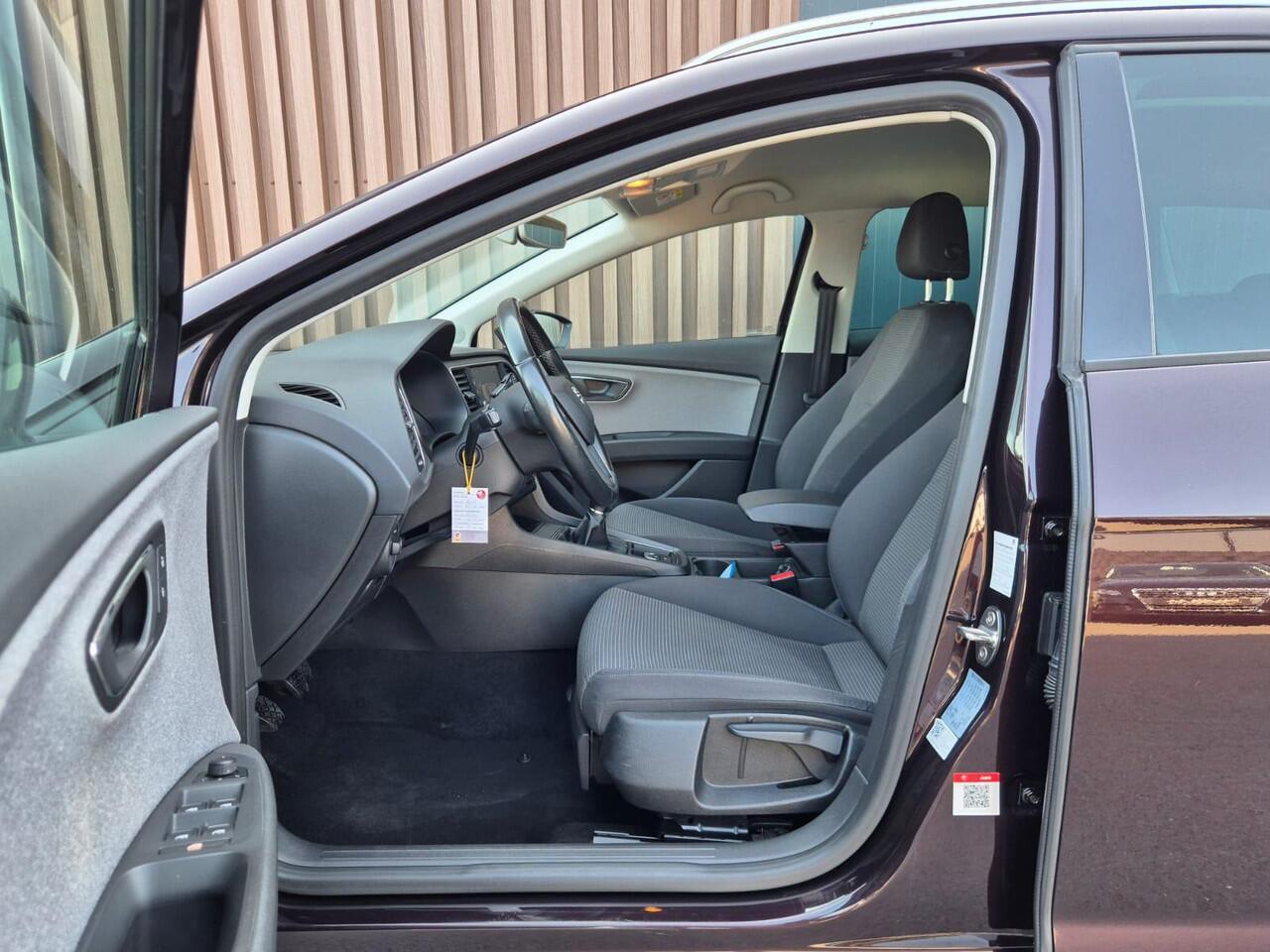 Seat LEON ST 1.0 EcoTSI Style Business Intense | Carplay | Navi | Clima | Cruise | Trekhaak