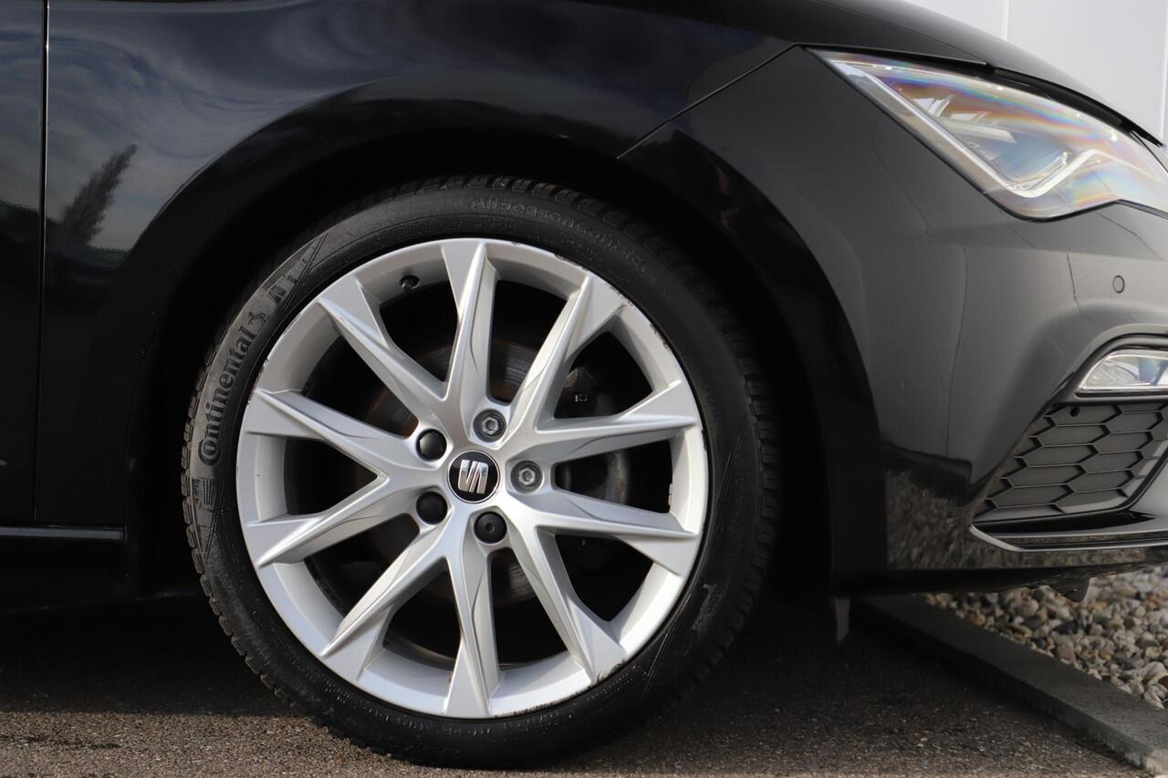 Seat LEON ST 1.5 TSI FR Business Intense 131PK Trekhaak 18 inch Full LED Navigatie Carplay Android Climate Cruise Control Rijstrooksensor