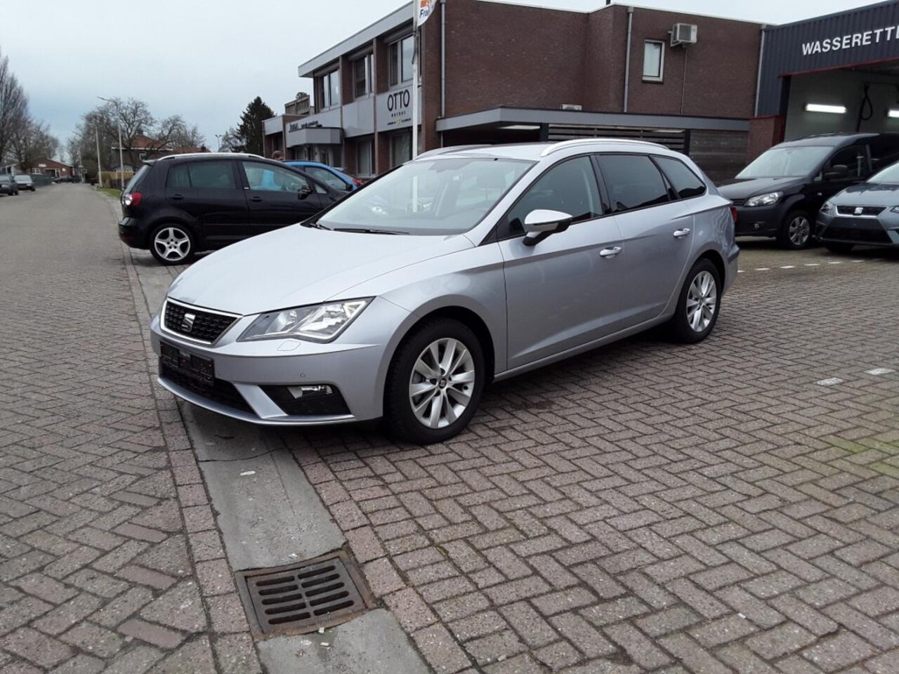 Seat LEON ST 1.5 TSI 131PK STYLE / NAVI / PDC / C.C.