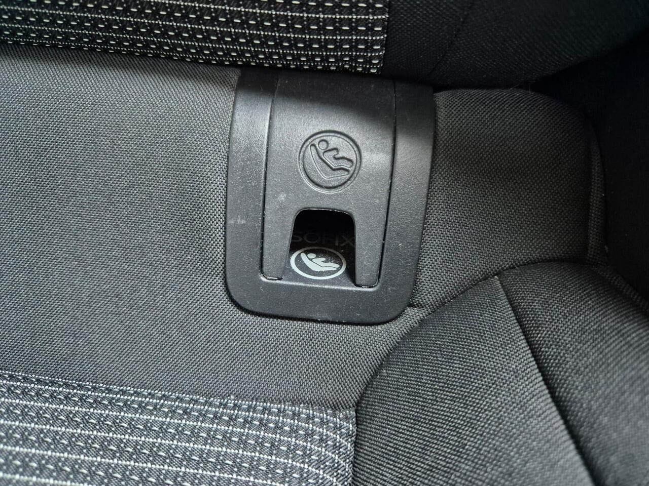 Seat LEON ST 1.0 EcoTSI Style Business Intense | Carplay | Navi | Clima | Cruise | Trekhaak