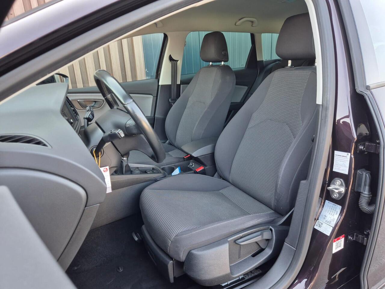 Seat LEON ST 1.0 EcoTSI Style Business Intense | Carplay | Navi | Clima | Cruise | Trekhaak