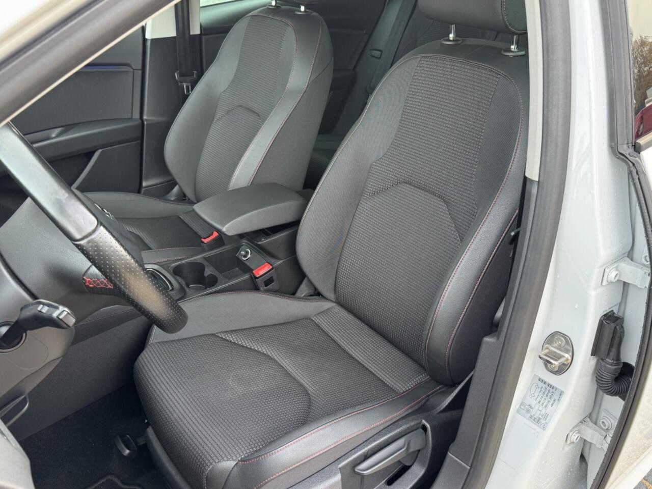 Seat LEON 1.5 TSI FR *apple carplay* stoelverwarming*cruise*navi