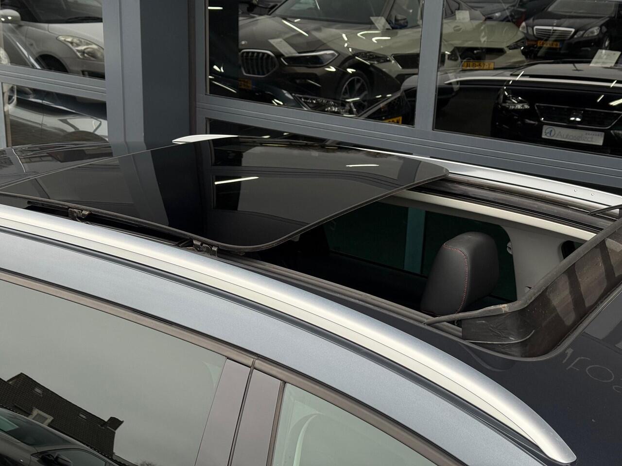 Seat LEON ST 1.5 TSI FR Pano Navi LED