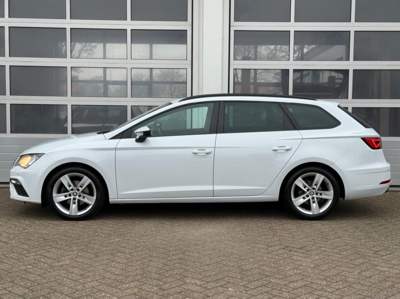 Seat LEON 1.5 TSI 150PK FR AUT. Navi Virtueel Pdc Dealeroh!
