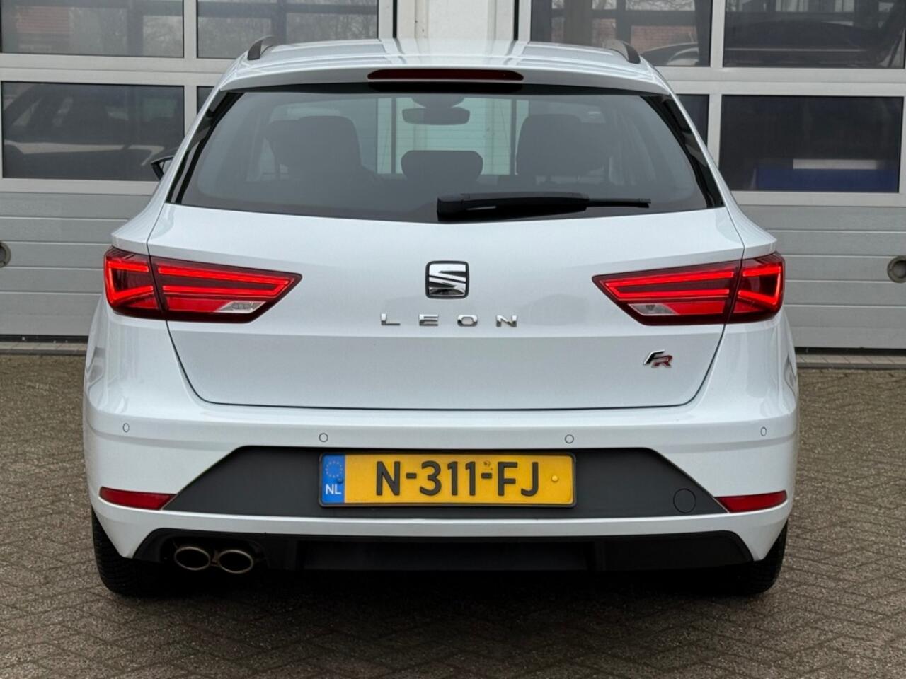 Seat LEON 1.5 TSI 150PK FR AUT. Navi Virtueel Pdc Dealeroh!