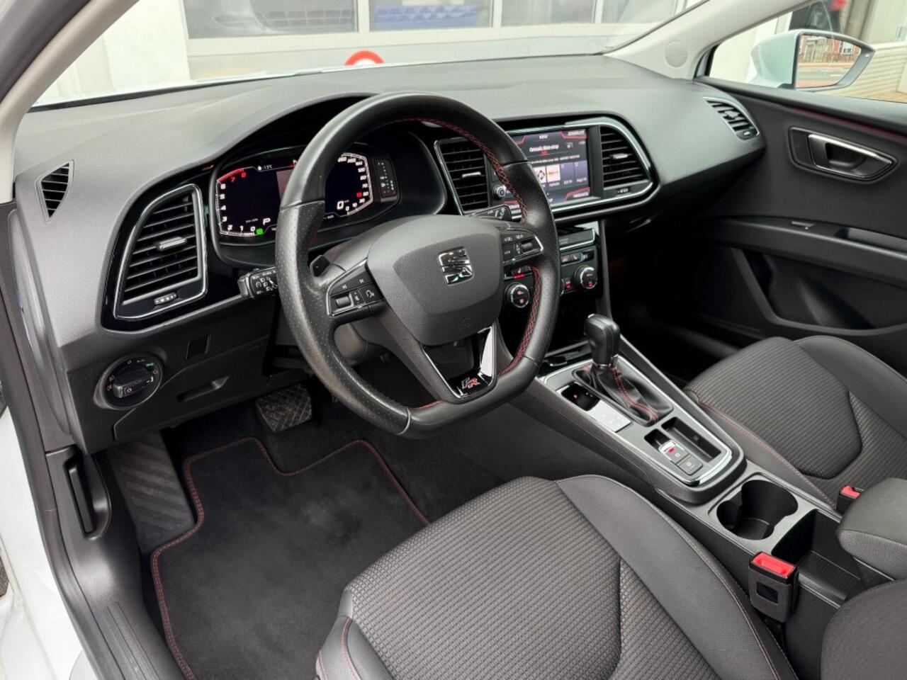 Seat LEON 1.5 TSI 150PK FR AUT. Navi Virtueel Pdc Dealeroh!