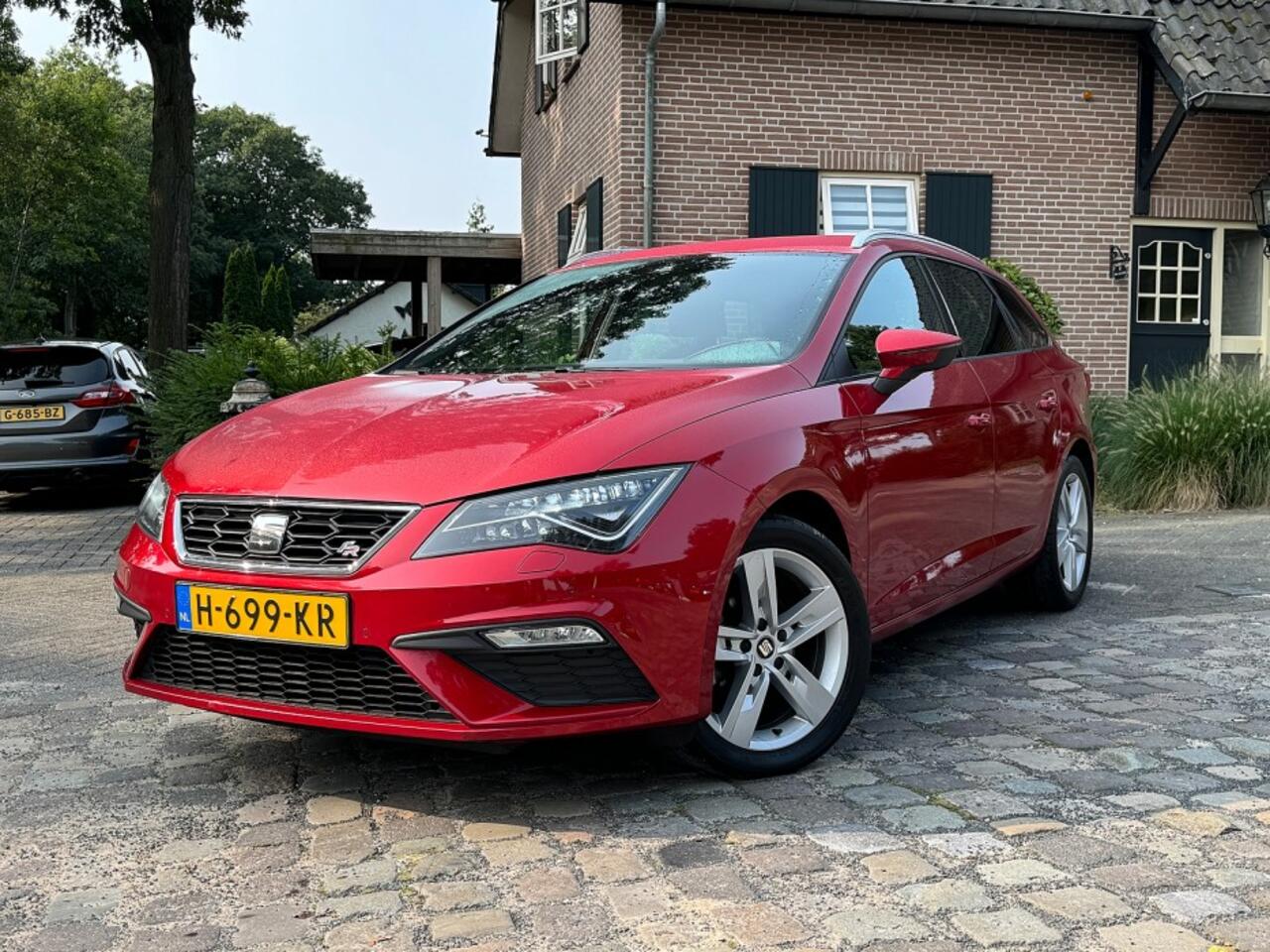 Seat LEON 1.0 TSI FR Ultimate Edition ecc,1/2leer,led,lmv,navi,digidash