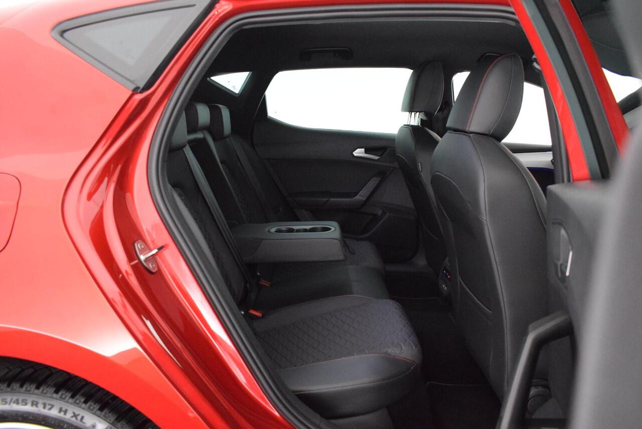 Seat LEON 1.4 TSI 204pk eHybrid PHEV FR Camera Keyless Stoelverwarming Virtual Cockpit Navigatie