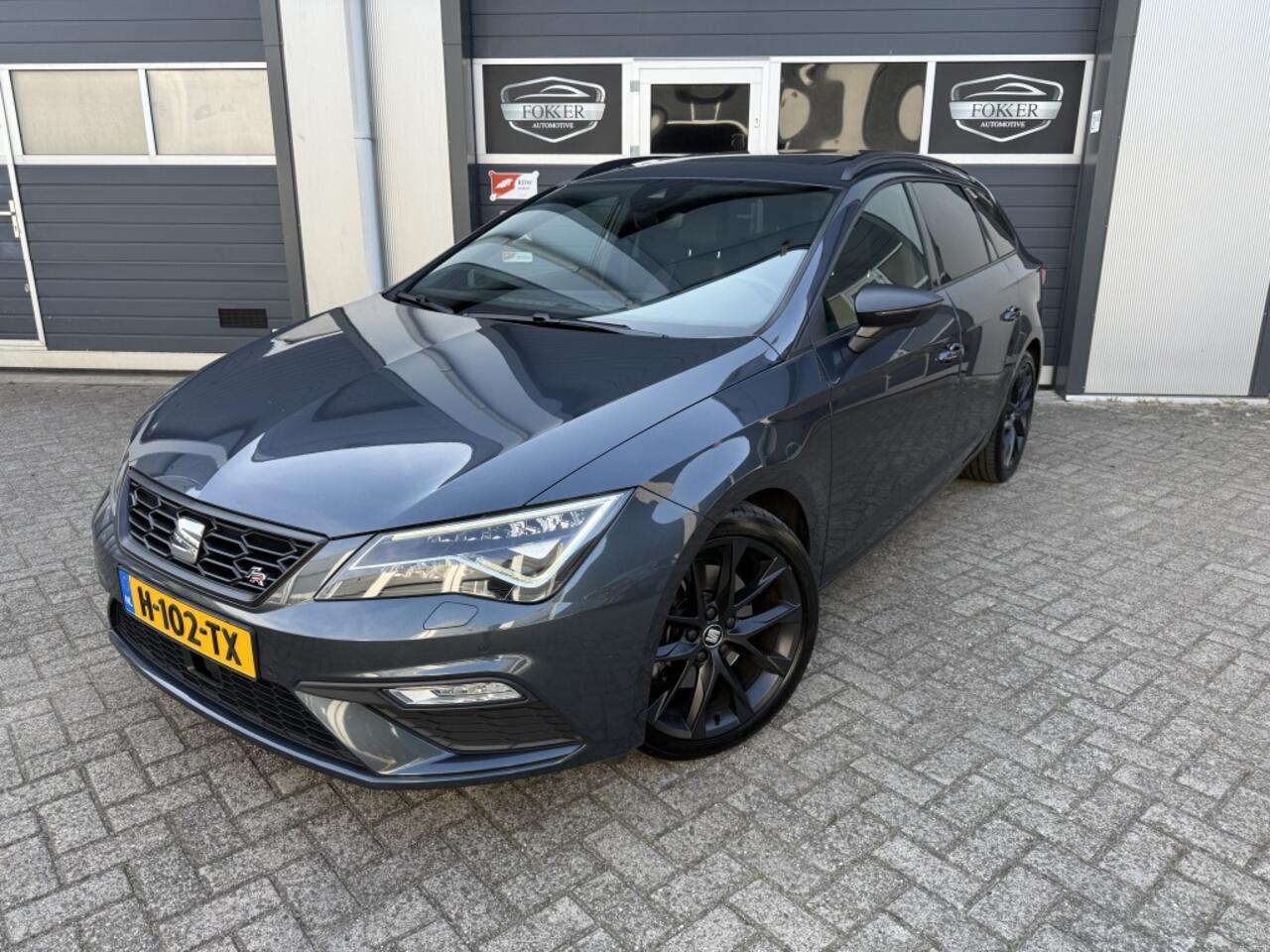 Seat LEON 1.5 TSI FR Ult.Ed.Bl NAP Pano ACC Carplay virtual Led Camera Be