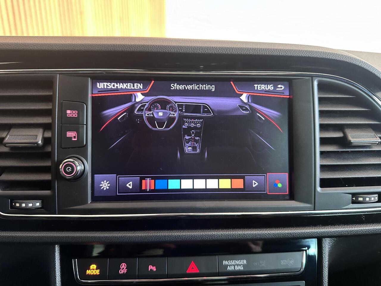 Seat LEON 1.5 TSI FR Ultimate Edition Black Pano | Digital 1.5 TSI FR Ultimate Edition Black